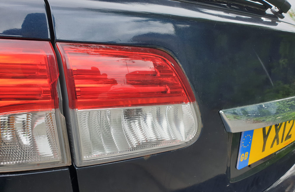 Toyota Avensis T4 D4D Rear light on tailgate passenger side rear